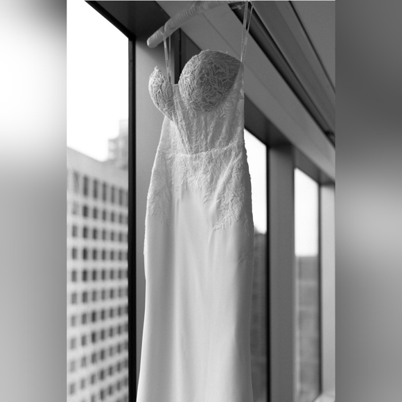 Strapless Wedding Gown - Picture 4 of 5